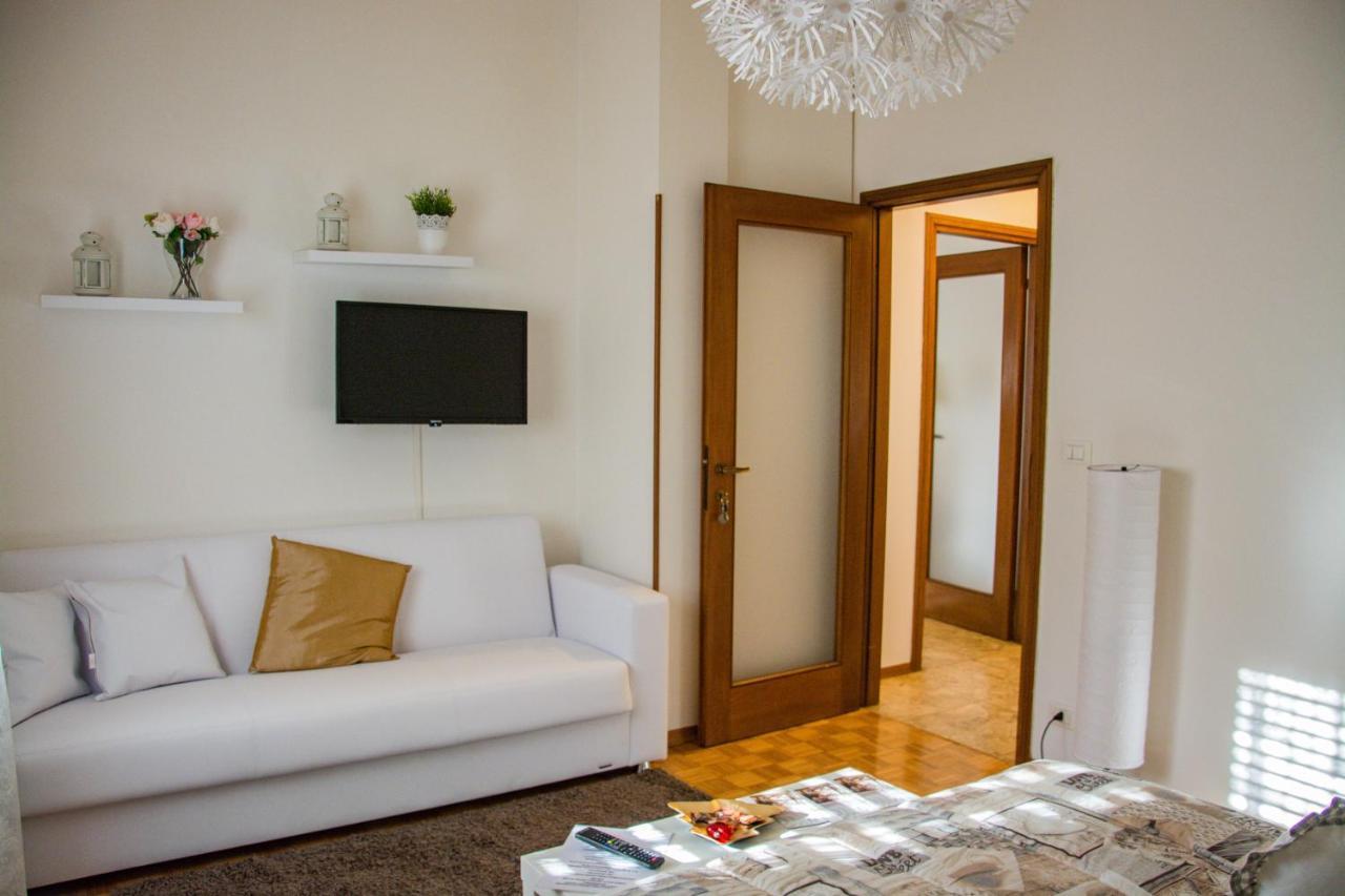 Guest House Piazza Isolo Verona Kültér fotó