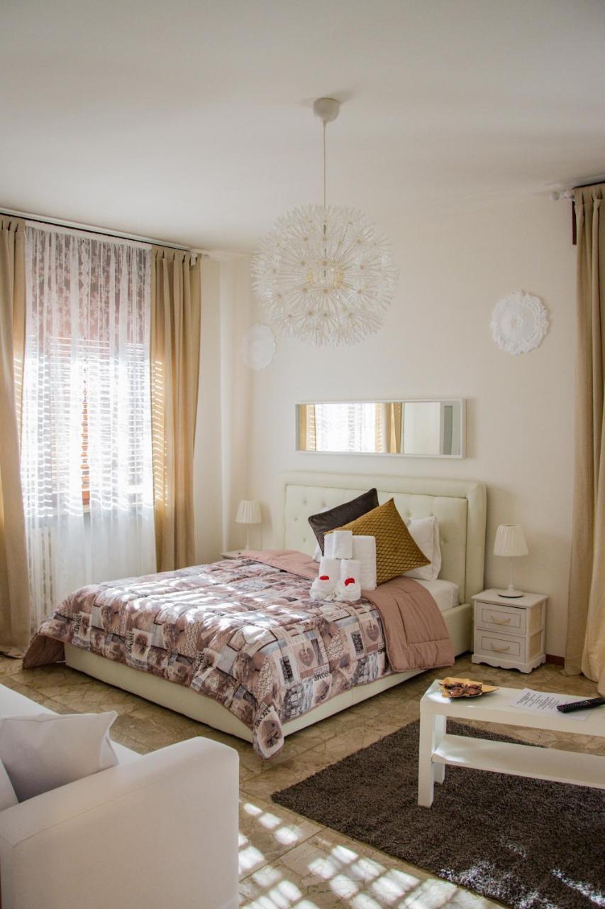 Guest House Piazza Isolo Verona Kültér fotó