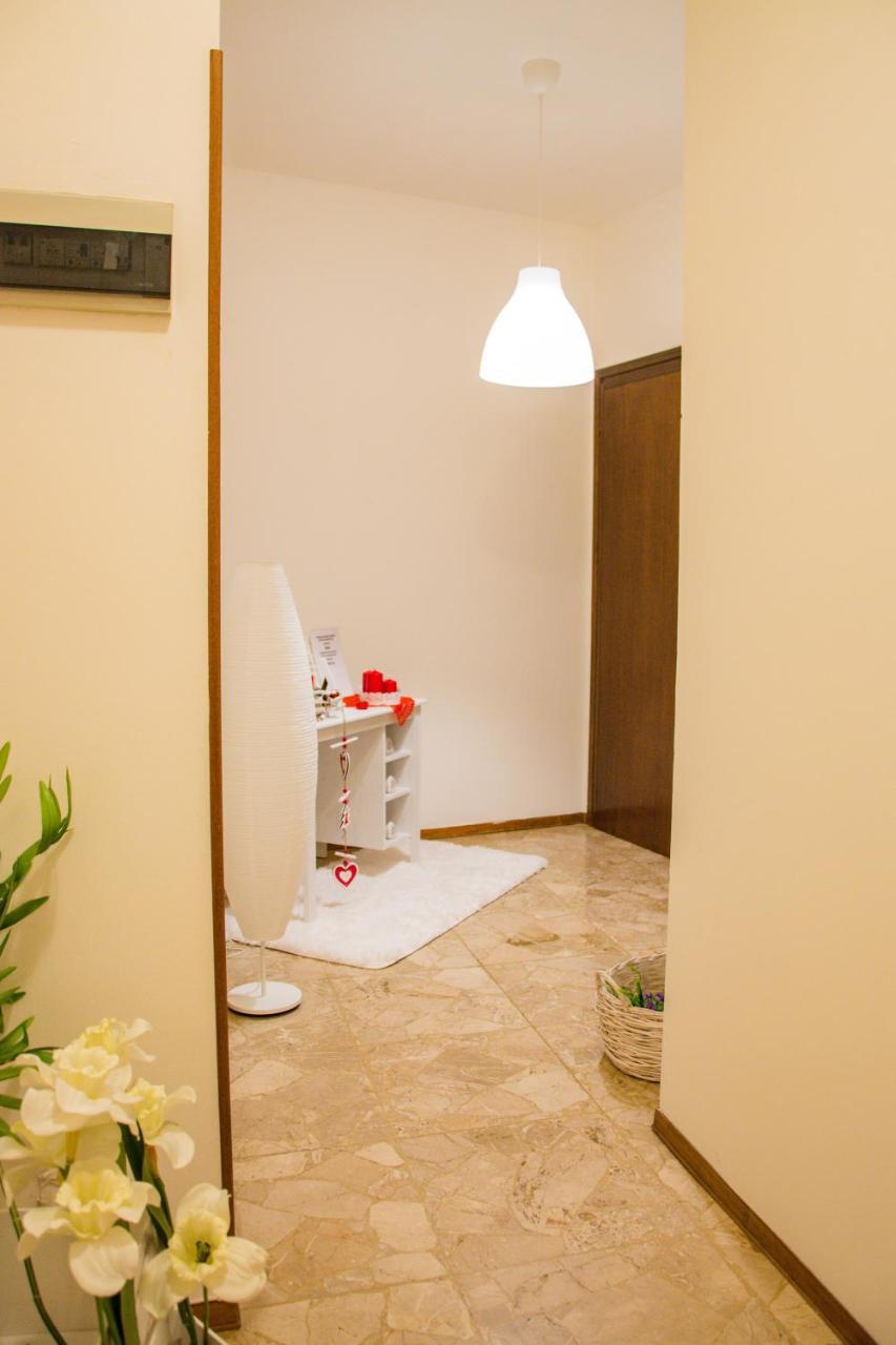 Guest House Piazza Isolo Verona Kültér fotó