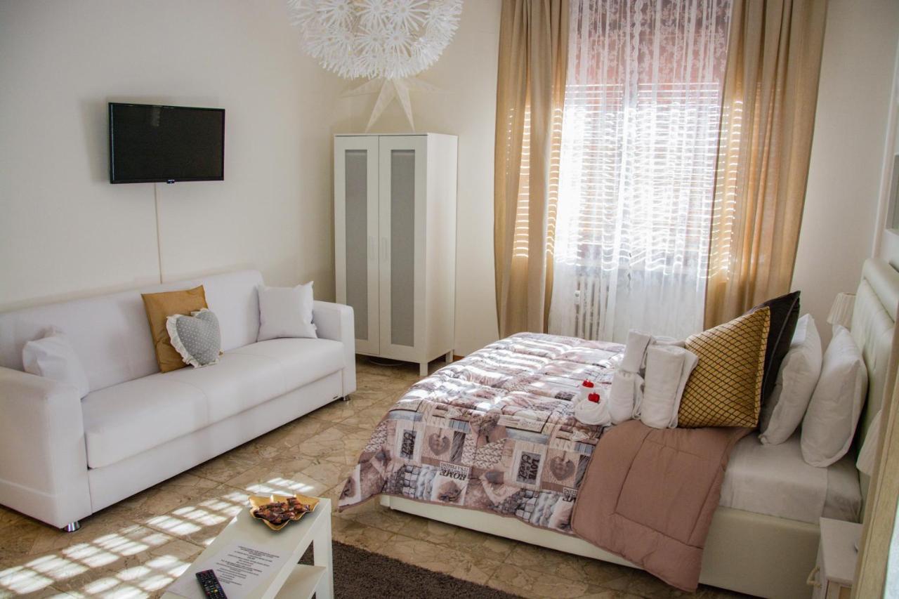 Guest House Piazza Isolo Verona Kültér fotó