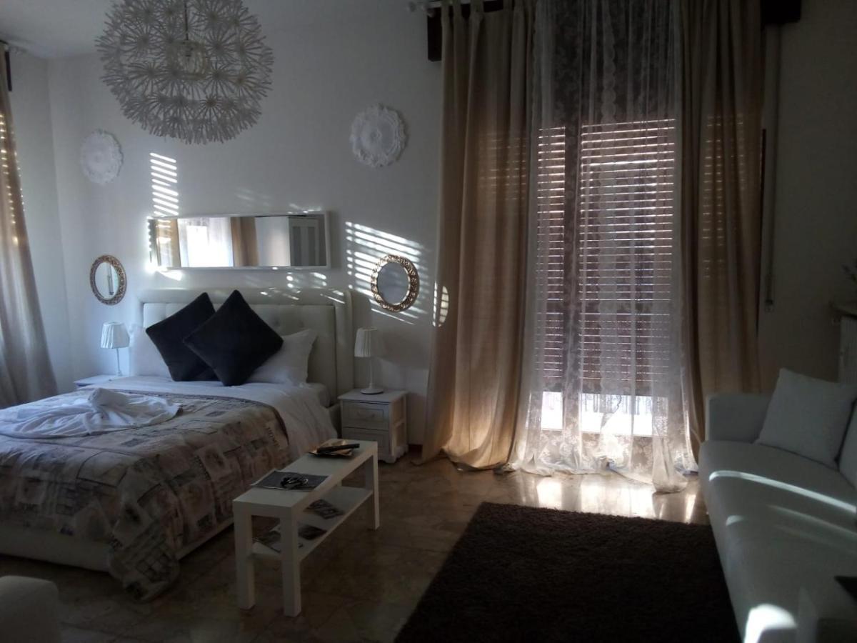 Guest House Piazza Isolo Verona Kültér fotó